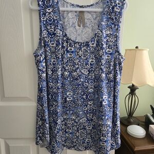 Penningtons Blue and White Floral Tank Top
